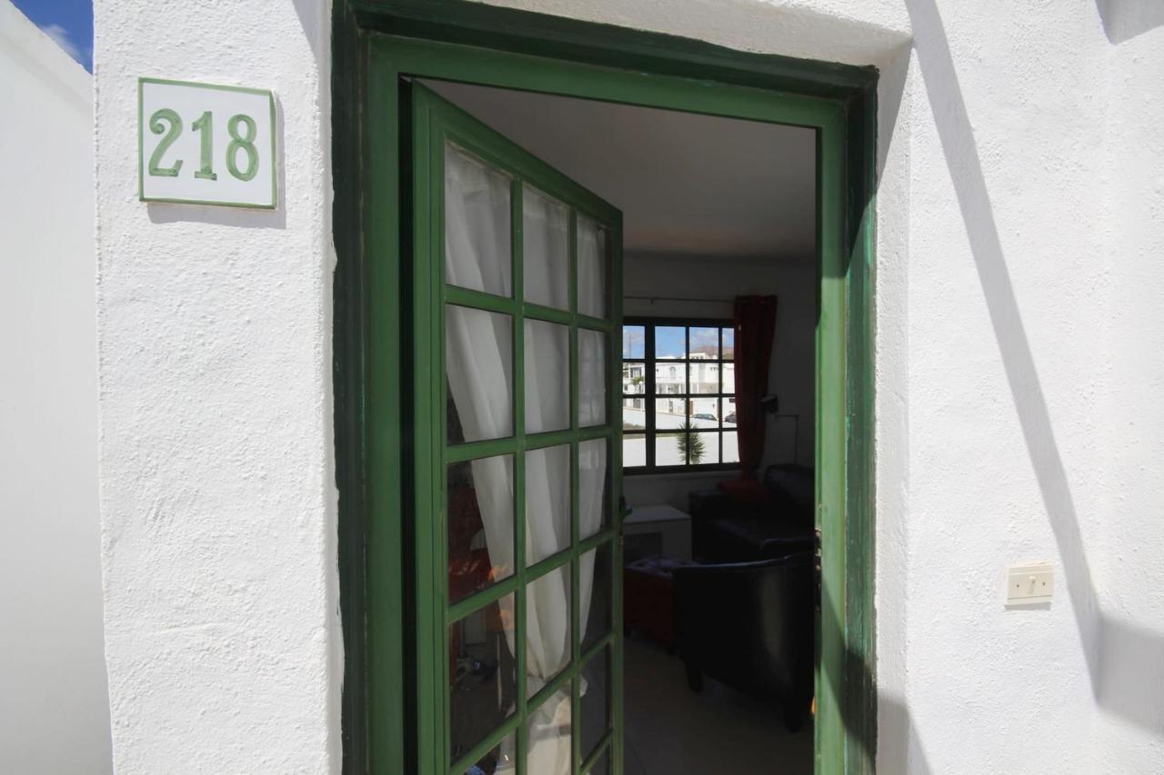 Apartment Los Zafiros In Puerto Del Carmen Aircond & Wifi & Dishwasher Tias Exterior photo
