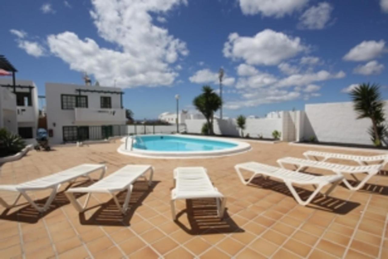 Apartment Los Zafiros In Puerto Del Carmen Aircond & Wifi & Dishwasher Tias Exterior photo