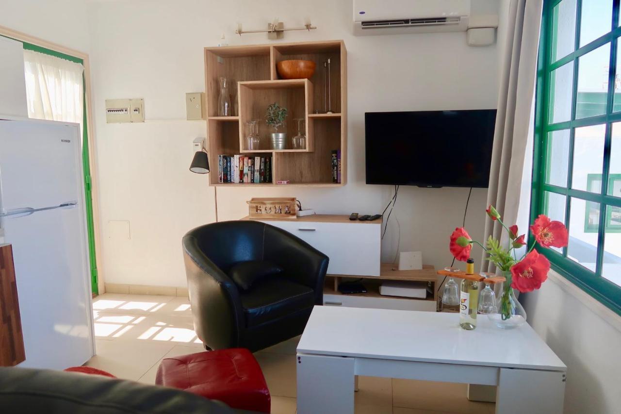 Apartment Los Zafiros In Puerto Del Carmen Aircond & Wifi & Dishwasher Tias Exterior photo