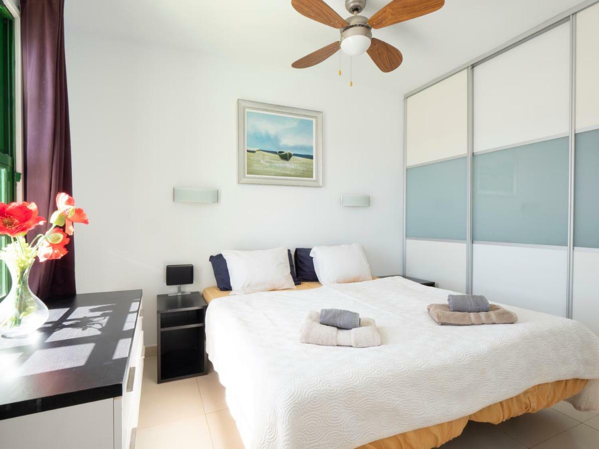 Apartment Los Zafiros In Puerto Del Carmen Aircond & Wifi & Dishwasher Tias Exterior photo